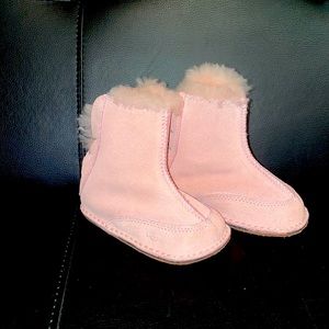 UGG baby pink size 6